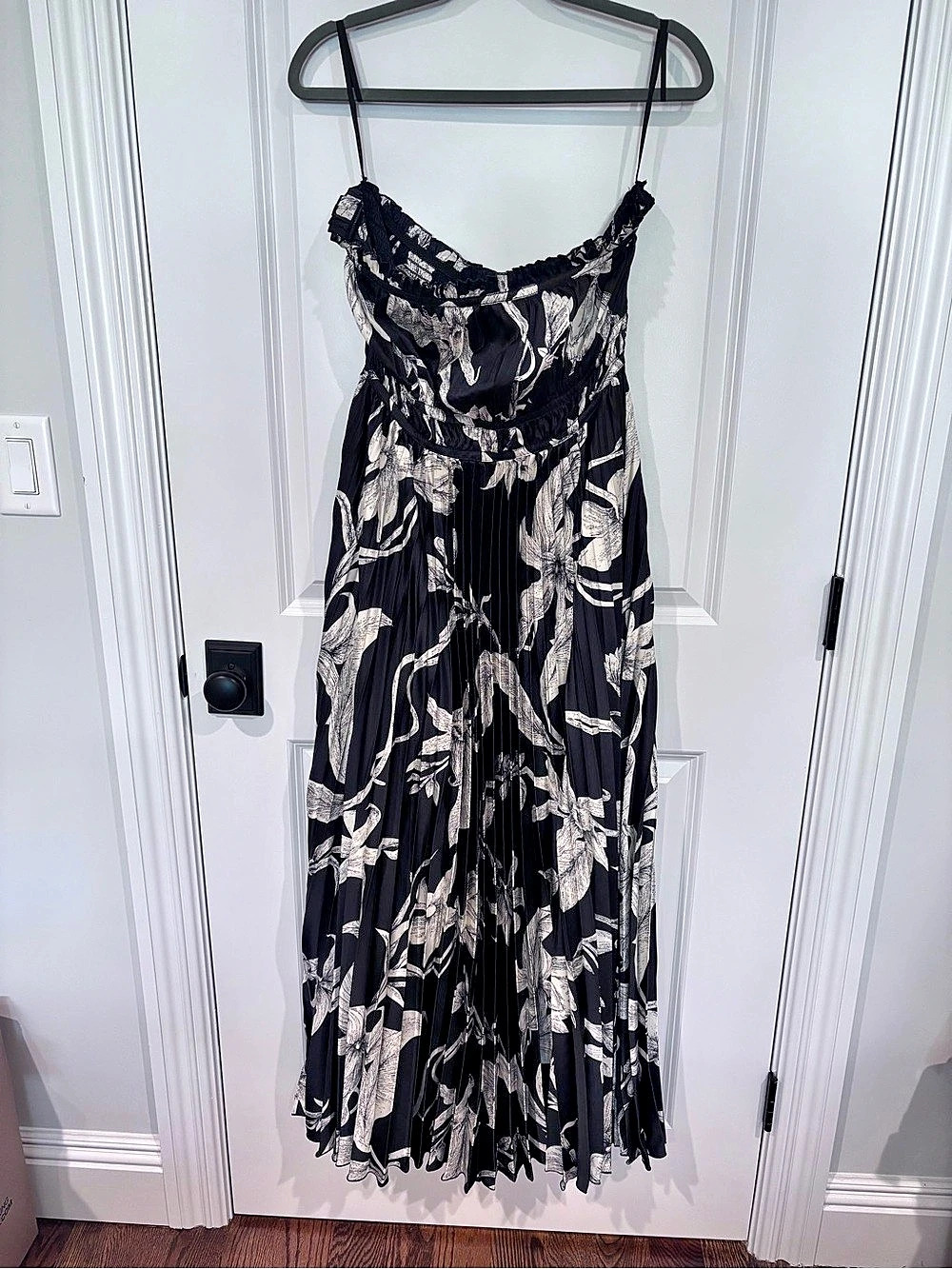 petal + pup Floral Pleated Maxi Dress in Black & White Like New
